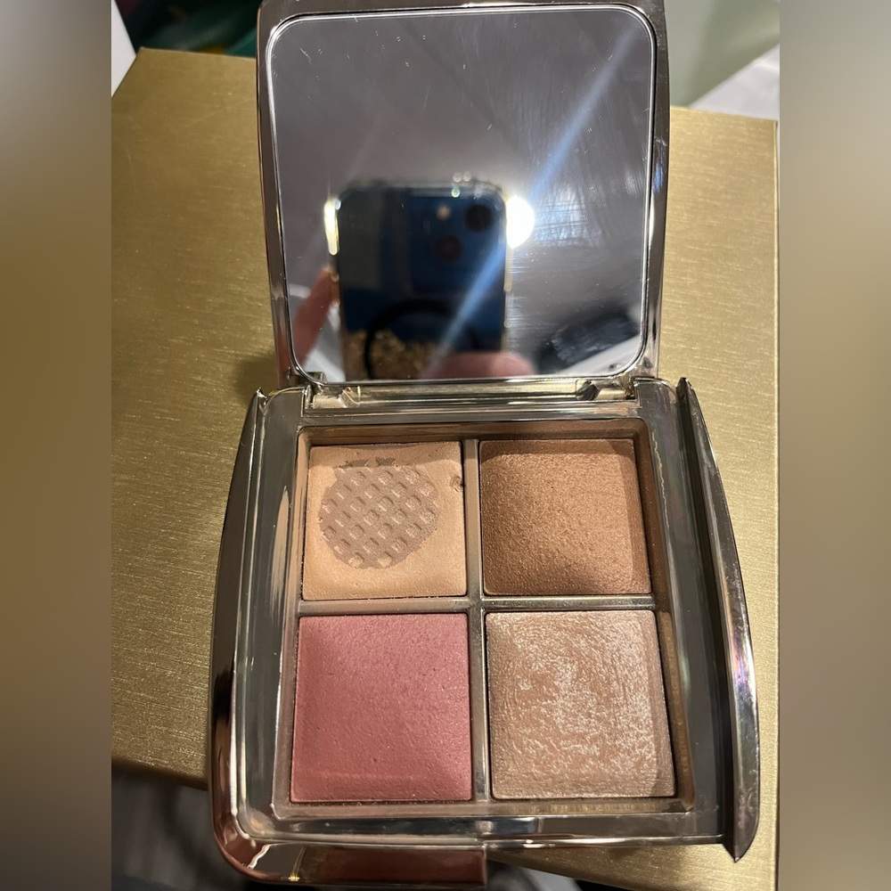 Hourglass ambient lighting edit mini sculpture unlocked